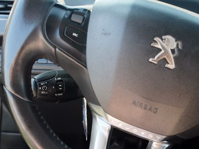 PEUGEOT 208 1.2 ACTIVE PURETECH 4X2 MT 5P 2018 - Imagen 11