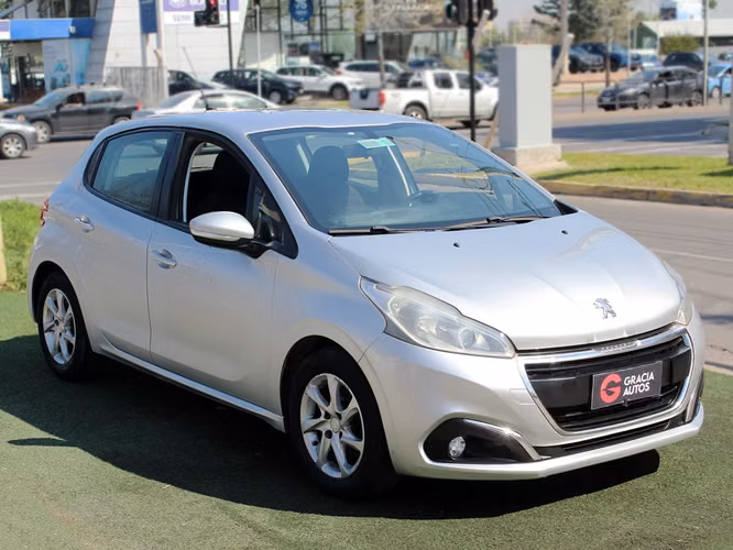 PEUGEOT 208 1.2 ACTIVE PURETECH 4X2 MT 5P 2018 - Imagen 3