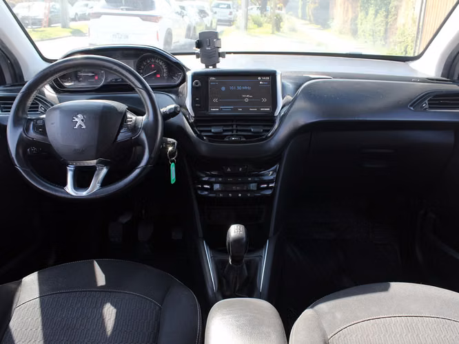 PEUGEOT 208 1.2 ACTIVE PURETECH 4X2 MT 5P 2018 - Imagen 9