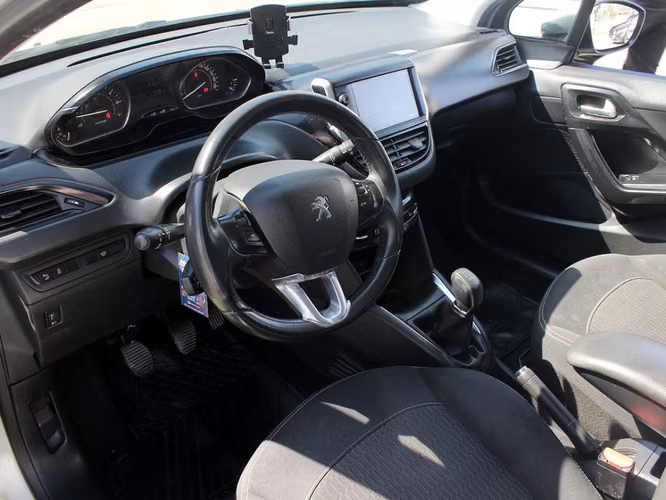 PEUGEOT 208 1.2 ACTIVE PURETECH 4X2 MT 5P 2018 - Imagen 18