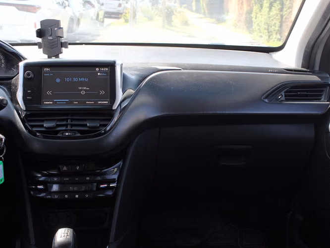 PEUGEOT 208 1.2 ACTIVE PURETECH 4X2 MT 5P 2018 - Imagen 13