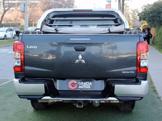 MITSUBISHI L200 WORK CR 4X2 2024 - Imagen 5