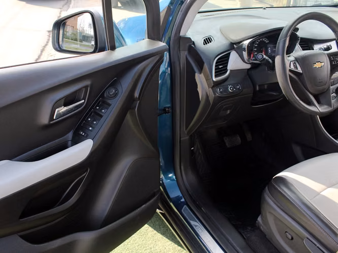 CHEVROLET TRACKER 1.8 LT AWD AT 5P 2019 - Imagen 16