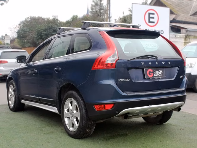 VOLVO XC60 2.0 T5 PLUS 4X2 AT 5P 2013 - Imagen 6