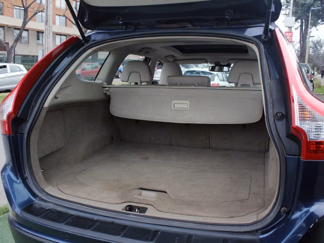 VOLVO XC60 2.0 T5 PLUS 4X2 AT 5P 2013 - Imagen 20