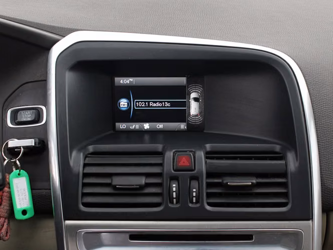 VOLVO XC60 2.0 T5 PLUS 4X2 AT 5P 2013 - Imagen 13