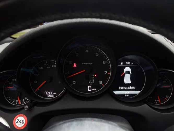 PORSCHE CAYENNE 3.6 2017