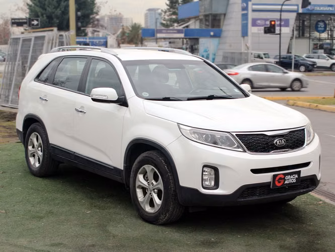 KIA SORENTO 2.2 EX DIESEL 4X2 7PAS 6MT 5P 2014 - Imagen 3