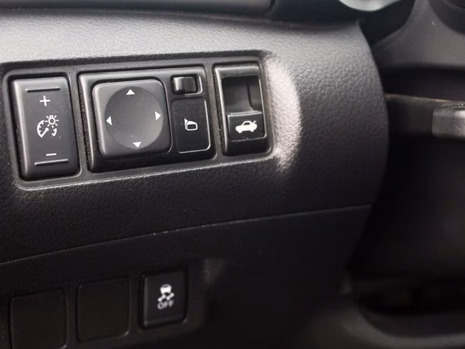 NISSAN SENTRA 1.8 MT ADVANCE 2021 - Imagen 17