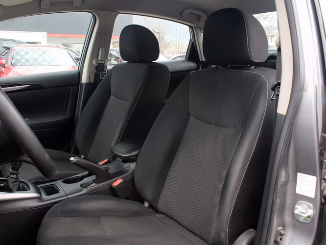 NISSAN SENTRA 1.8 MT ADVANCE 2021 - Imagen 19