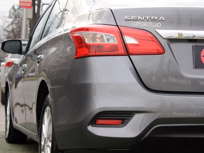 NISSAN SENTRA 1.8 MT ADVANCE 2021 - Imagen 7