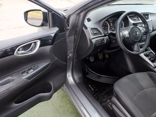 NISSAN SENTRA 1.8 MT ADVANCE 2021 - Imagen 16