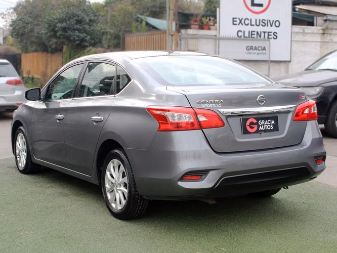 NISSAN SENTRA 1.8 MT ADVANCE 2021 - Imagen 6