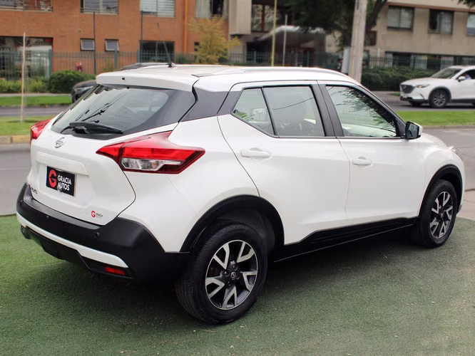 NISSAN KICKS SENSE MT 2020 - Imagen 4