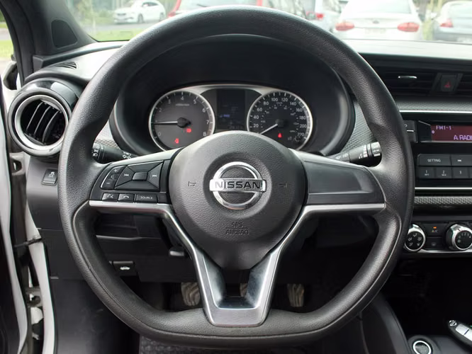 NISSAN KICKS SENSE MT 2020 - Imagen 10