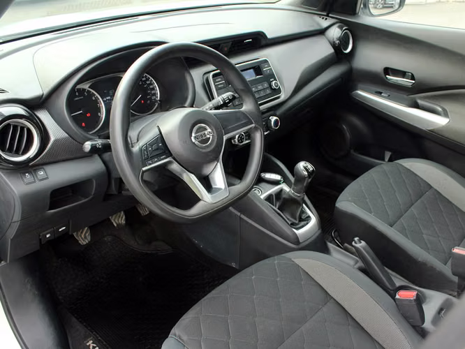 NISSAN KICKS SENSE MT 2020 - Imagen 18
