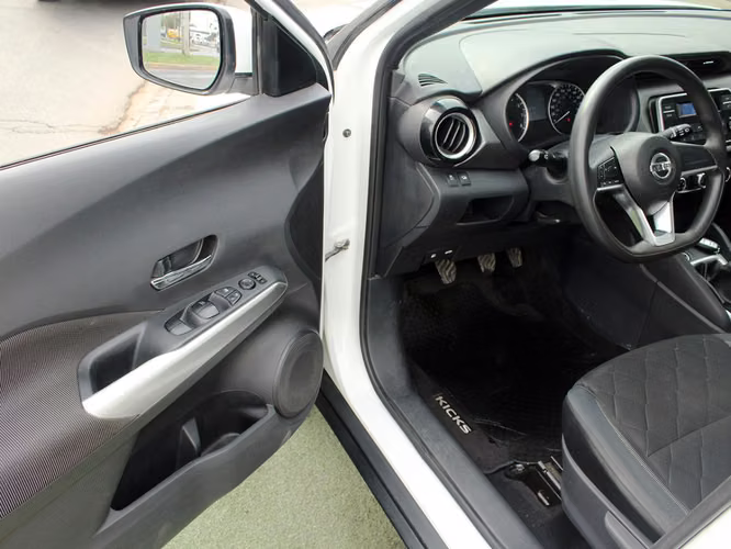 NISSAN KICKS SENSE MT 2020 - Imagen 17