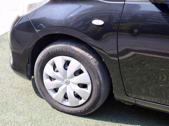 TOYOTA YARIS SPORT GLI 1.3 MT 2012 - Imagen 8