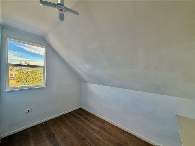 Casa con local comercial de 4 dorm. en Padre Hurtado - Imagen 4