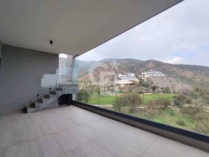 Depto Piedra Roja | Vista al Golf y Rooftop con Quincho - Imagen 2