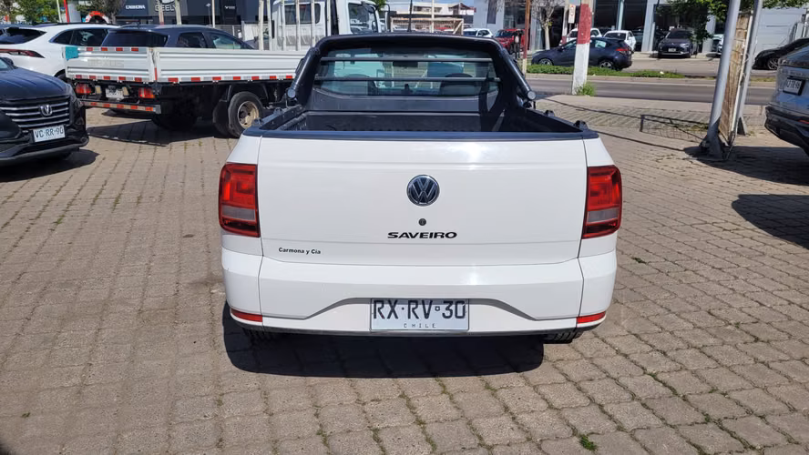Volkswagen SAVEIRO DC 4X2 1.6 FULL MEC. 1.6 • 4x2 • Mecánica • 2023 - Imagen 6