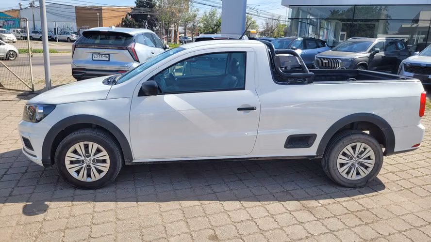 Volkswagen SAVEIRO DC 4X2 1.6 FULL MEC. 1.6 • 4x2 • Mecánica • 2023 - Imagen 7