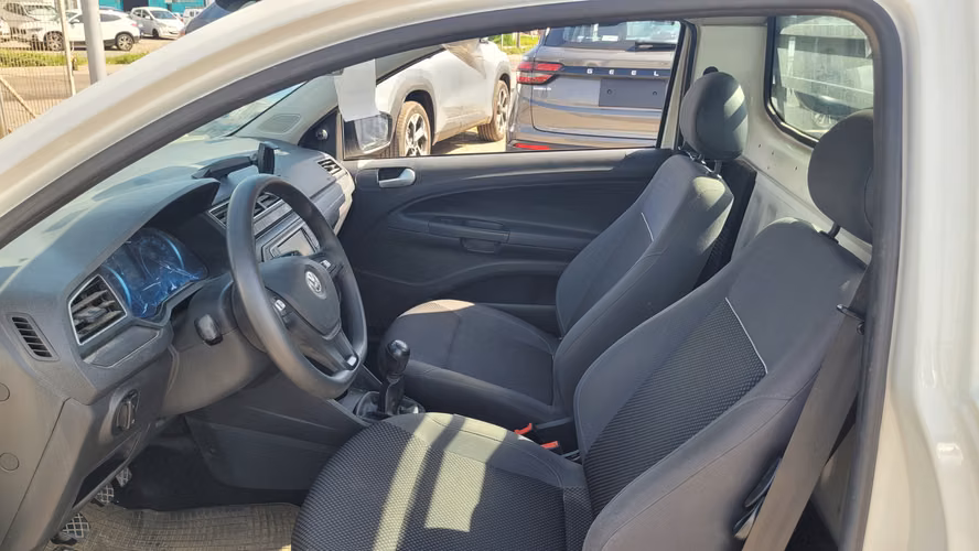 Volkswagen SAVEIRO DC 4X2 1.6 FULL MEC. 1.6 • 4x2 • Mecánica • 2023 - Imagen 10
