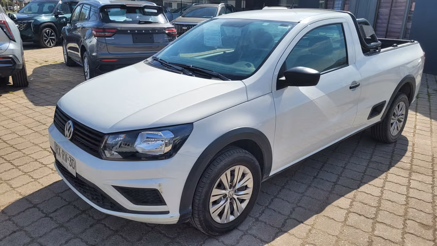 Volkswagen SAVEIRO DC 4X2 1.6 FULL MEC. 1.6 • 4x2 • Mecánica • 2023 - Imagen 2