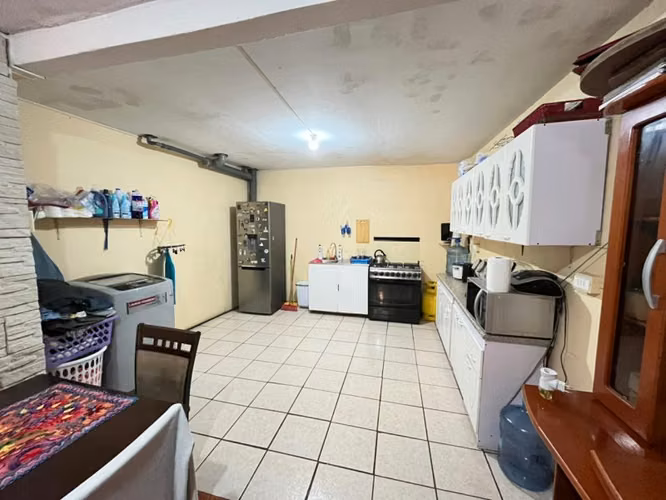 Casa en venta en psj Toconce a pasos de Salvador Allende - Imagen 6