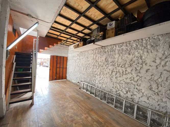 Venta de casa con local comercial en Av. Américo Vespucio - Imagen 8