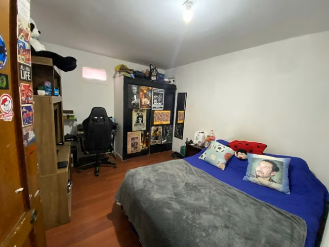SE VENDE CASA EN CALLE LA ESMERALDA CON AV ARGENTINA - Imagen 12