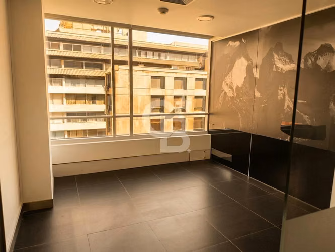 Oficina Habilitada de 435 m², Metro Pedro de Valdivia