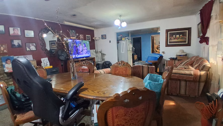 CASA EN VENTA, EXCELENTE CONECTIVIDAD PASAJE CERRADO