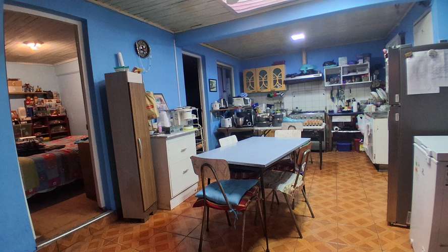 CASA EN VENTA, EXCELENTE CONECTIVIDAD PASAJE CERRADO