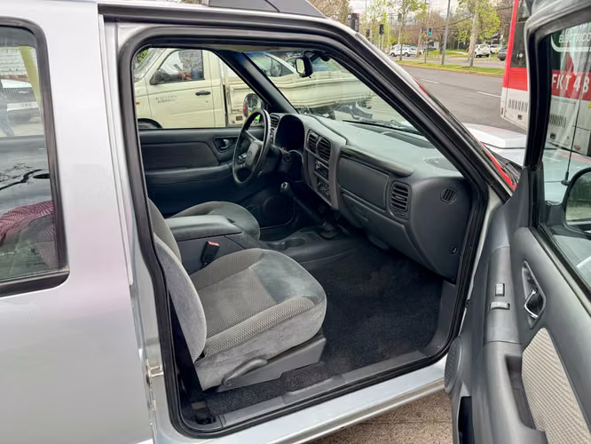 CHEVROLET S10 APACHE 2.4 MEC FULL AIRE SOLO 186.000 KM VER EN LAS CONDES 2008