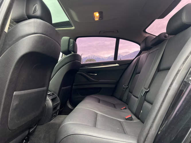 BMW 520 I 2.0 AUT 2013 - Imagen 9
