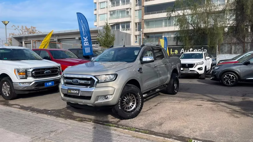 Ford Ranger 3.2 LIMITED 4X4 DIESEL DOB. CAB. MT 4P (2020)
