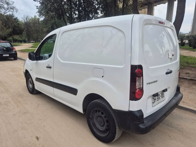 Se vende Peugeot Partner - Imagen 6