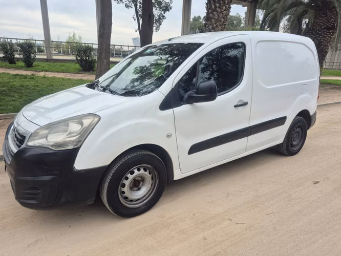 Se vende Peugeot Partner - Imagen 2
