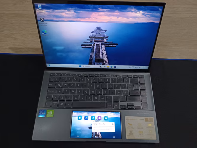 ASUS ZenBook 14 UX435EG Intel Core i7 16GB RAM 512GB SSD Pantalla Táctil