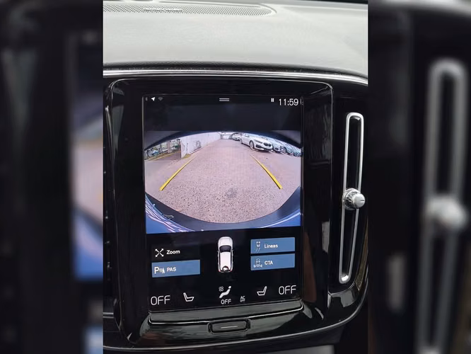 VOLVO XC40 2022 - Imagen 17