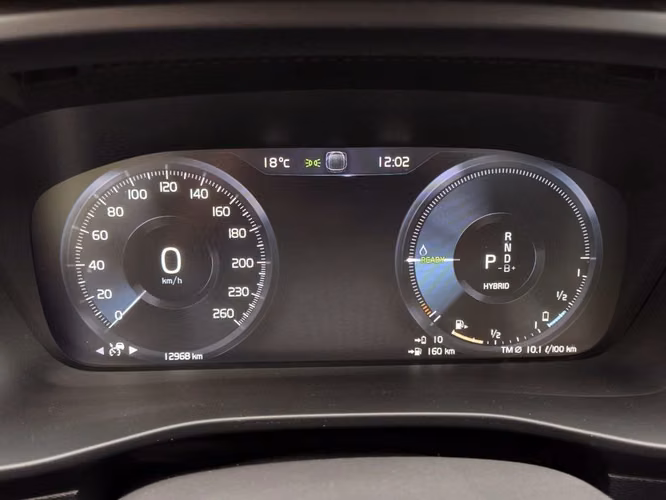 VOLVO XC40 2022 - Imagen 10