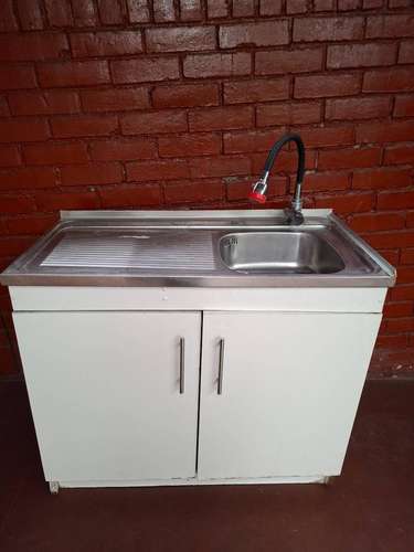 Título:  Lavaplatos Splendid con mueble y llave monomando – $60.000