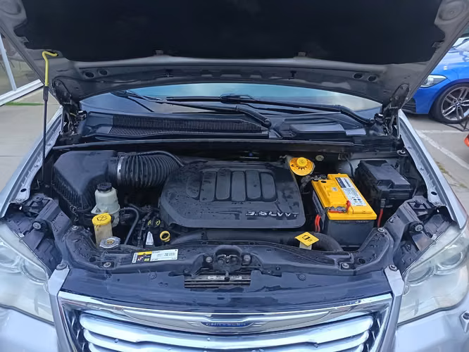 CHRYSLER GRAND TOWN COUNTRY
