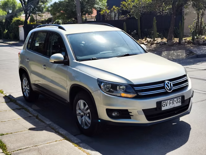 VOLKSWAGEN TIGUAN - Imagen 7
