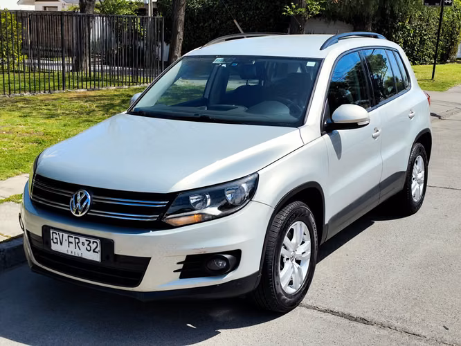 VOLKSWAGEN TIGUAN - Imagen 9