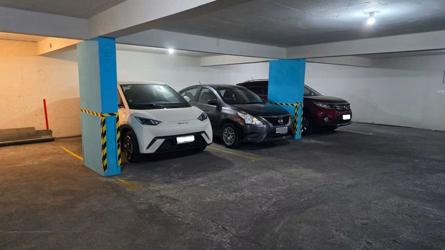 Estacionamiento Santa Rosa/Alameda