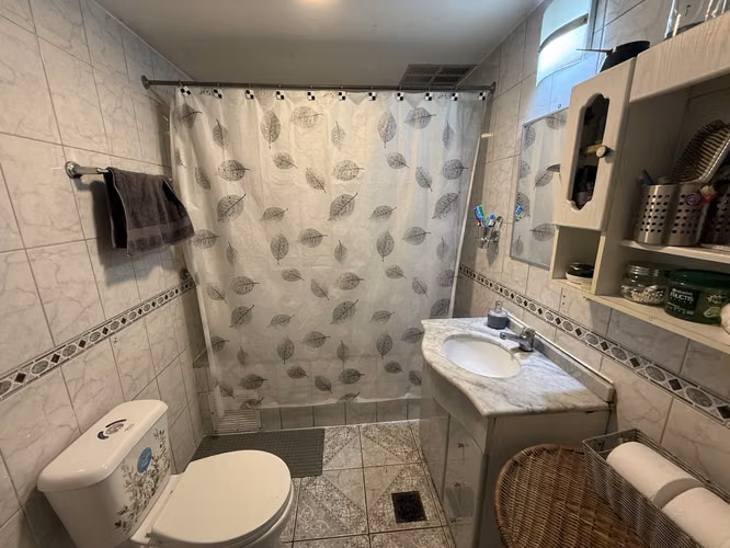 Casa 7 dormitorios, 3 baños, 206 m2 útiles - Imagen 19
