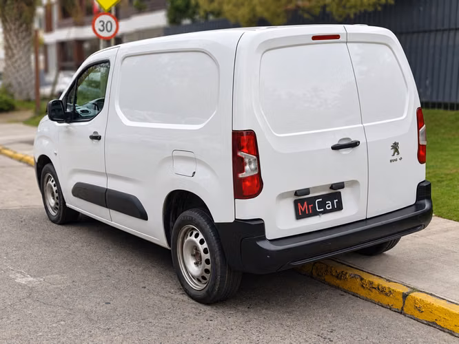 PEUGEOT PARTNER L1 - 2023 | 4767 - Imagen 4