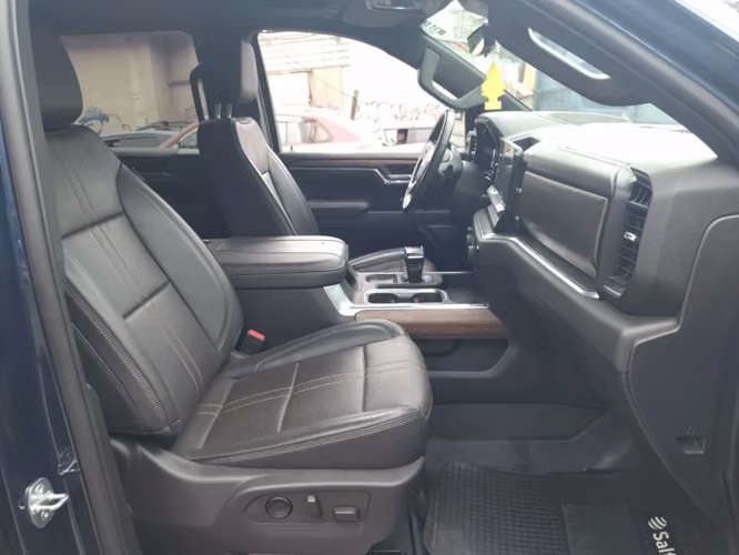 Chevrolet Silverado 3.0 HIGH COUNTRY 4X4 AT 4P 2023 - Imagen 17